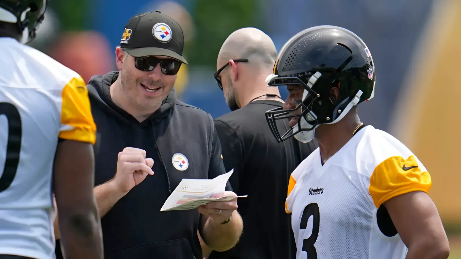 Quarterback battle headlines Steelers training camp storylines