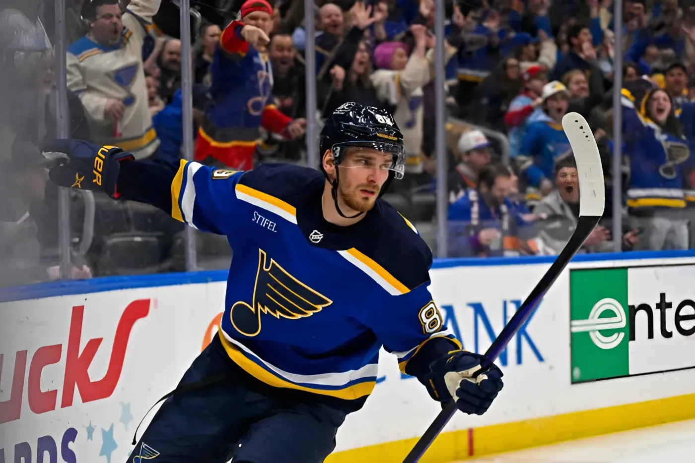 Sabres Top Trade Target Extends With Blues