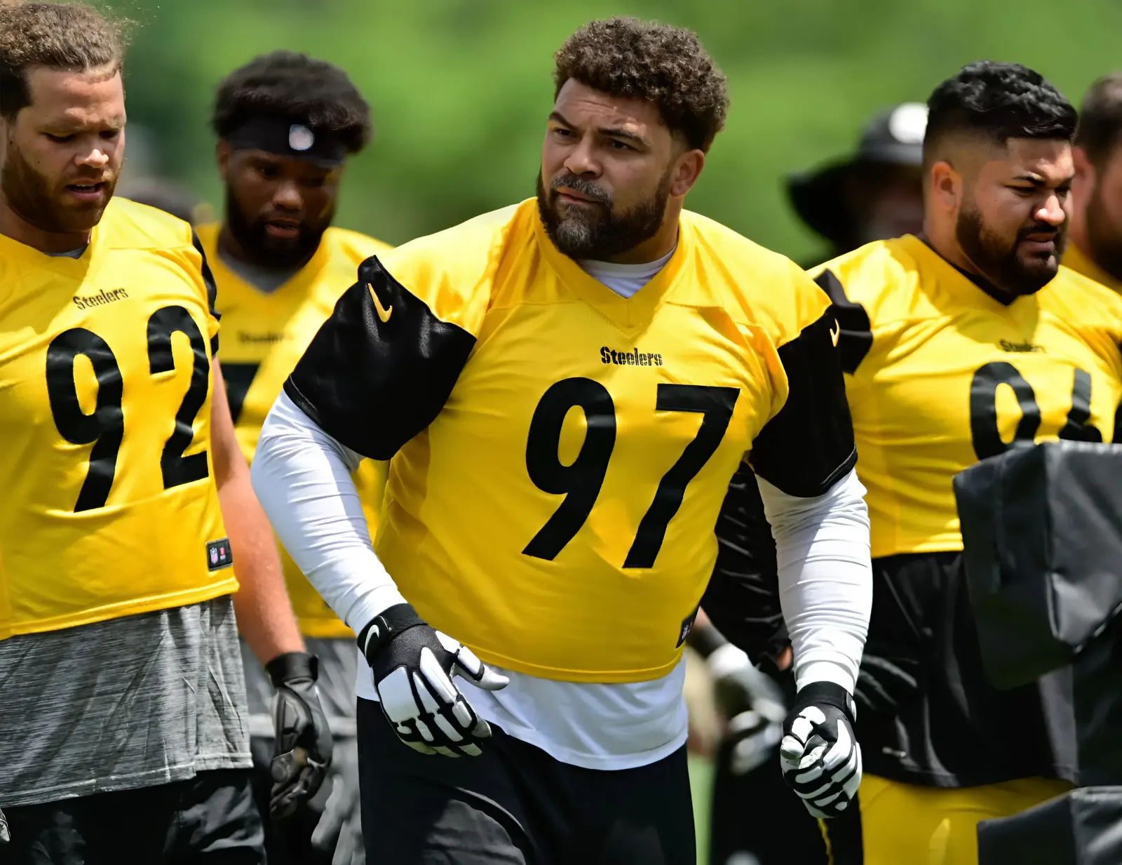 Sticking Point Emerges in Steelers Negotiations with Cam Heyward