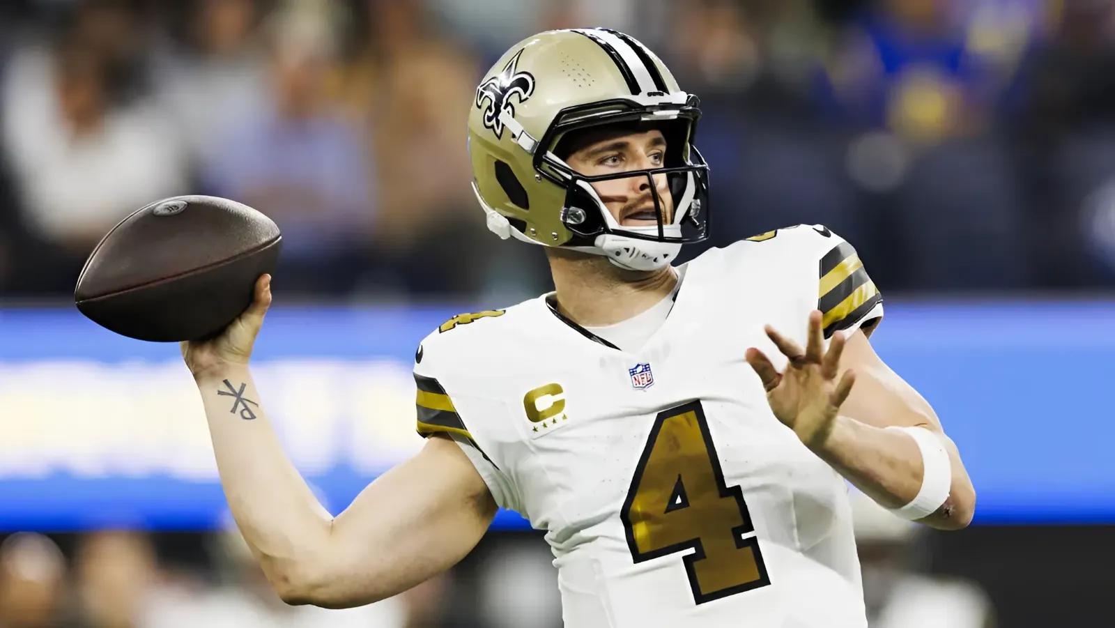 ESPN predicts Saints will make bold choice to replace Derek Carr