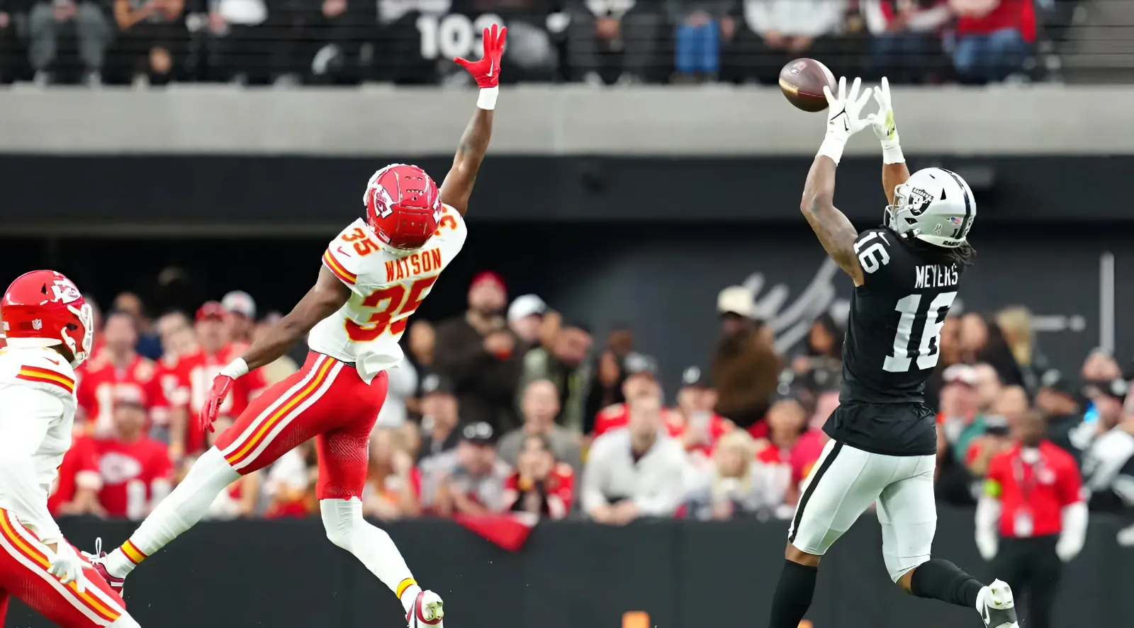 Raiders WR Jakobi Meyers and the Offense Working Through the Growing Pains