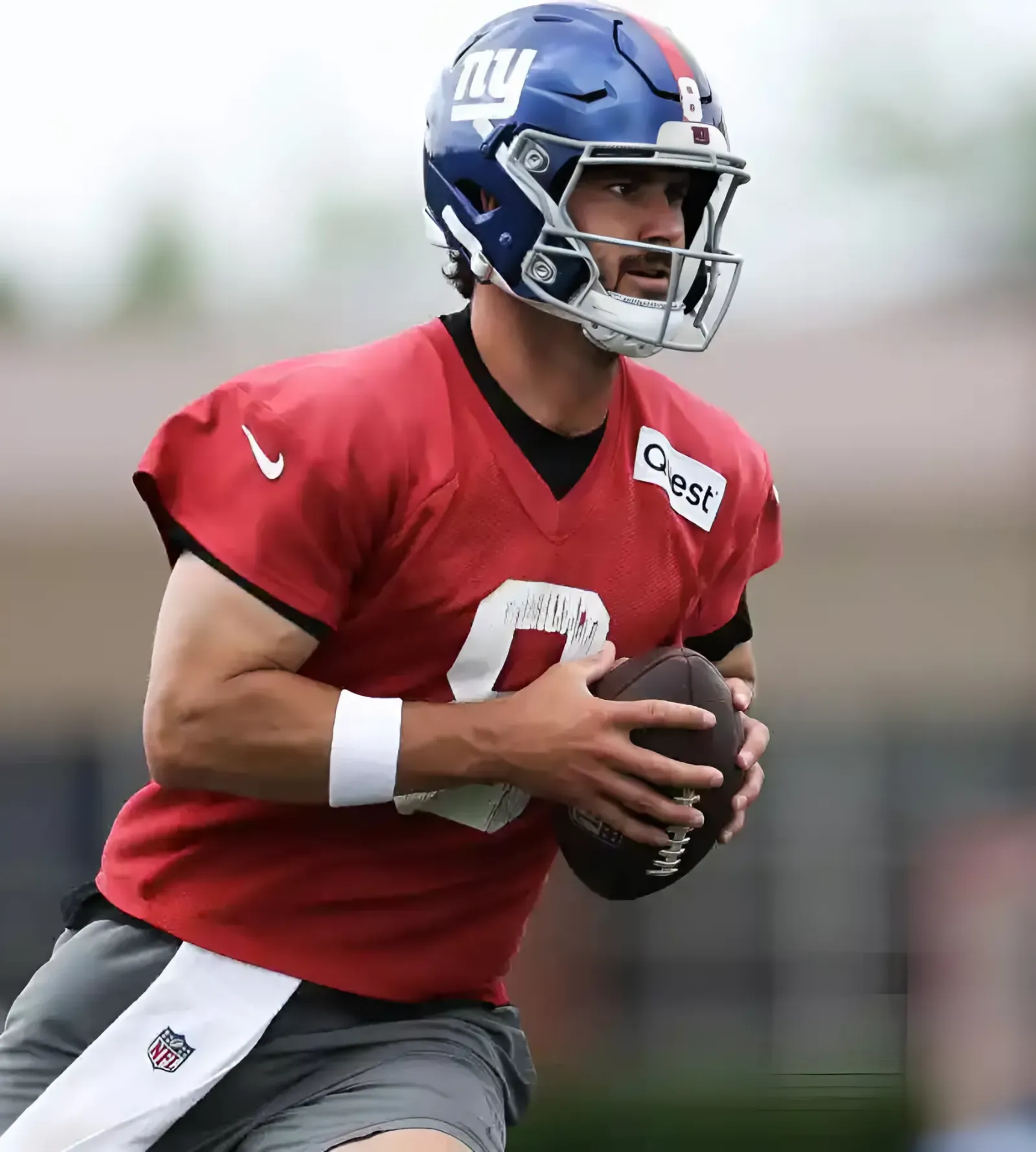 Ex-Giants LB Defends Team ‘Going All In’ on Daniel Jones