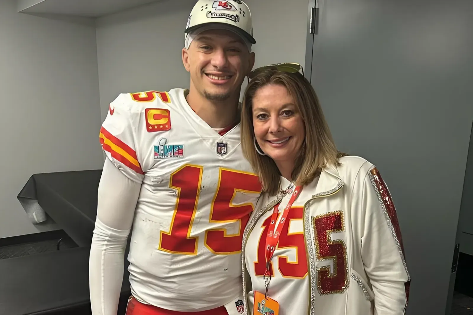 Chiefs QB Patrick Mahomes’ Mom Shares Major Life Announcement