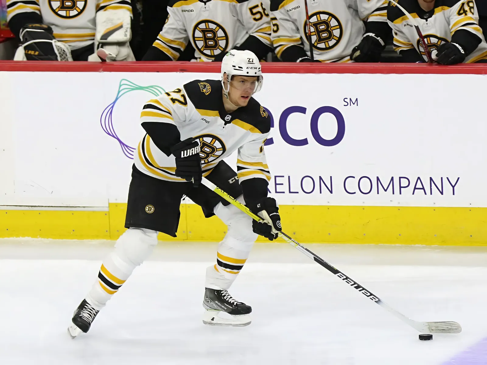 Boston Bruins defenseman becomes chief free agent recruiter for Don Sweeney