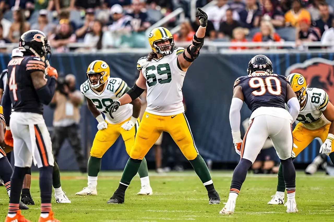 David Bakhtiari Named Potential Target for Super Bowl Contender