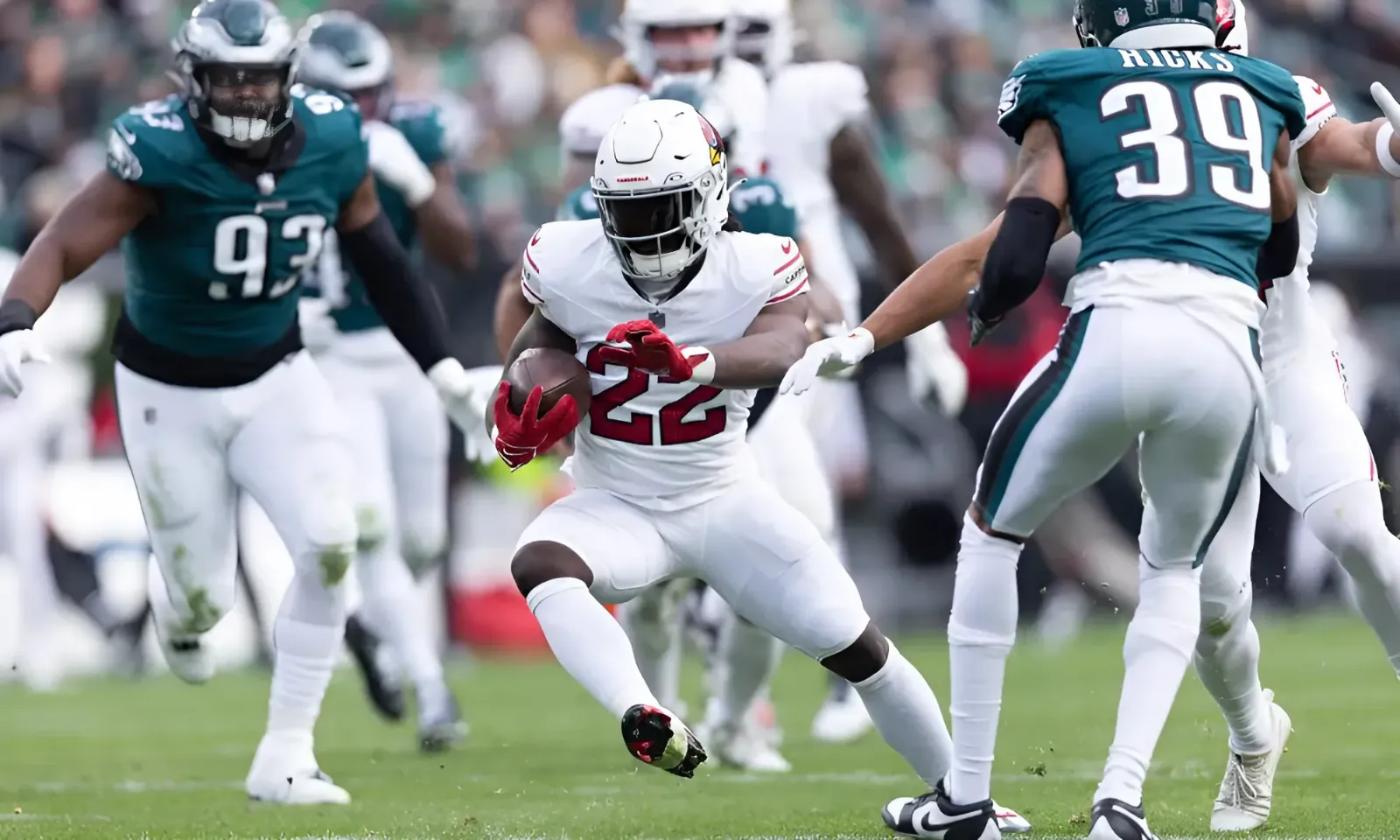 Cardinals RB Michael Carter hits salary escalator for 2024