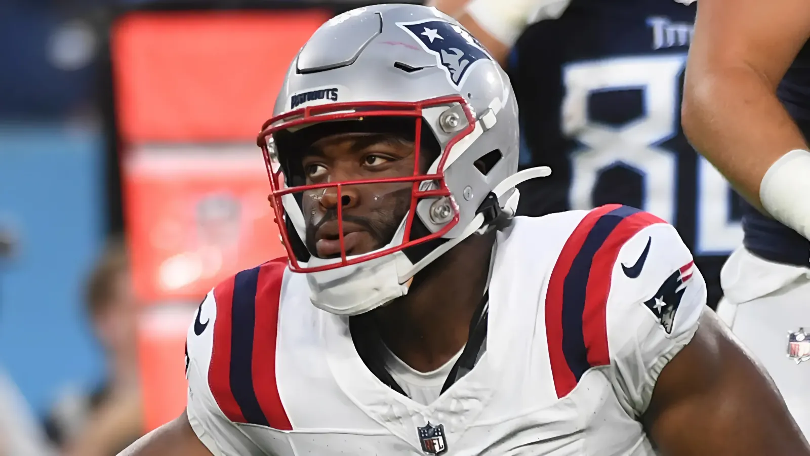 Patriots edge rusher changes agents ahead of significant season