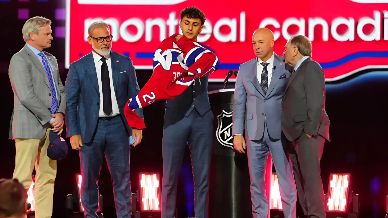 Evolution of Canadiens Development Model