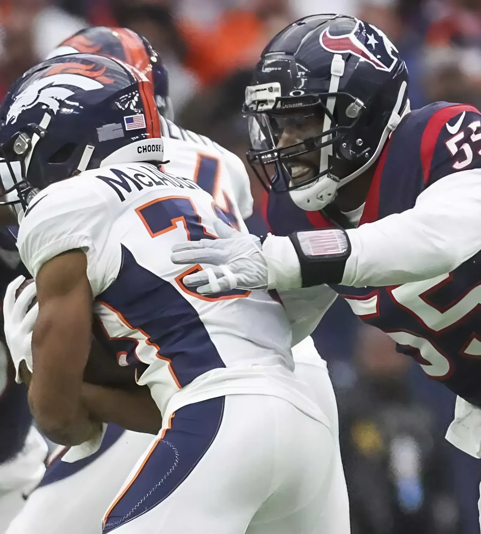 Veteran DE Jerry Hughes re-signs with Texans