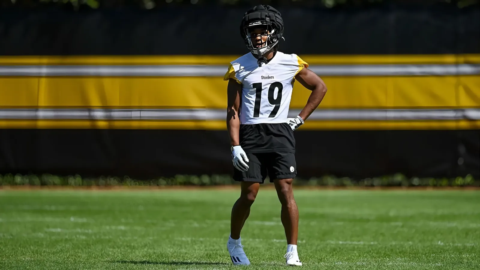 Steelers WR Had ‘Eye-Opening’ Spring, But There’s a Catch