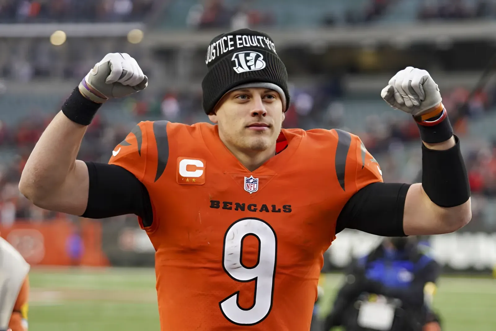 Former NFL Star Sends Stern Warning To Bengals’ Joe Burrow