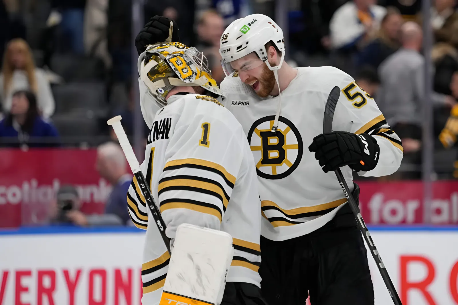 Who is the the lowest-paid players on the Bruins?