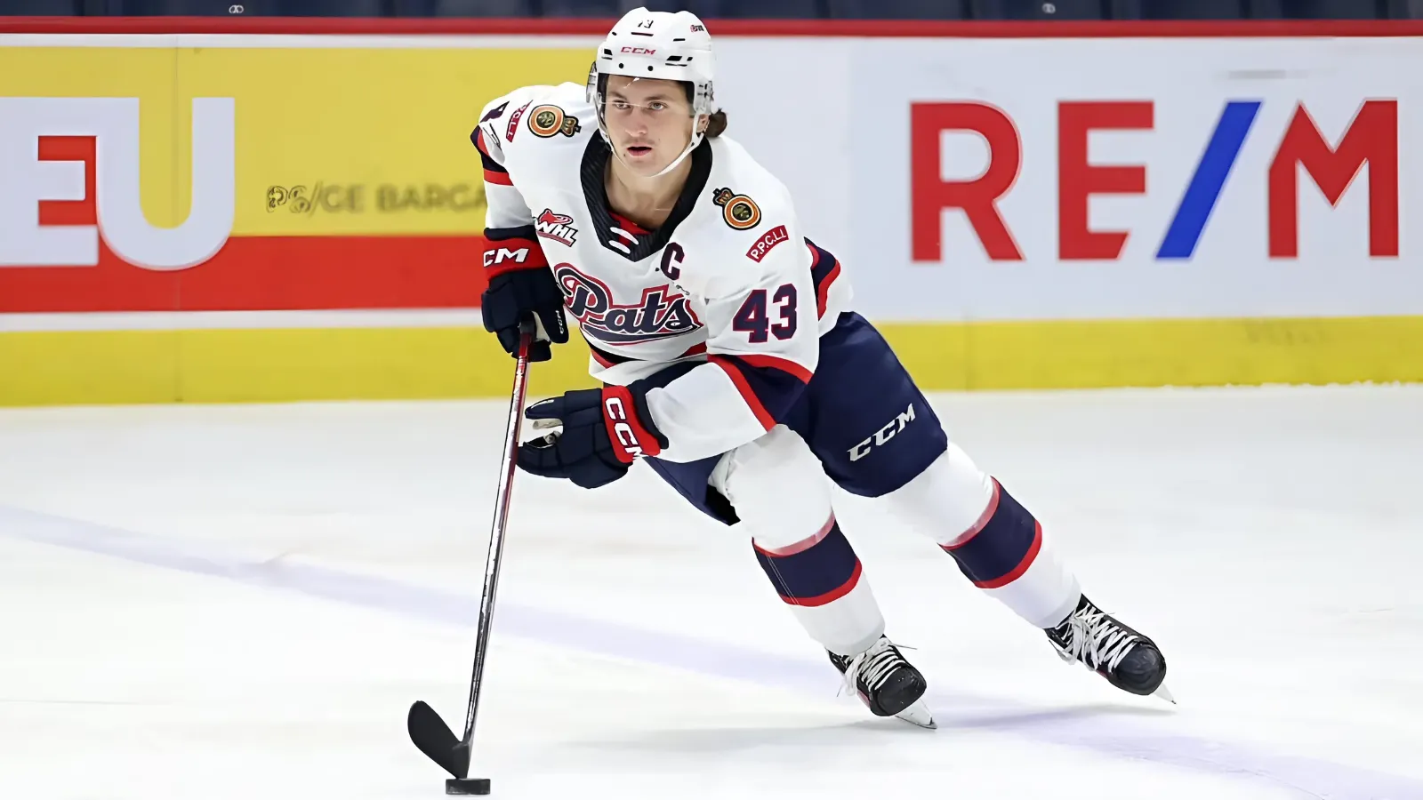 Penguins sign Tanner Howe to a three-year, entry-level contract