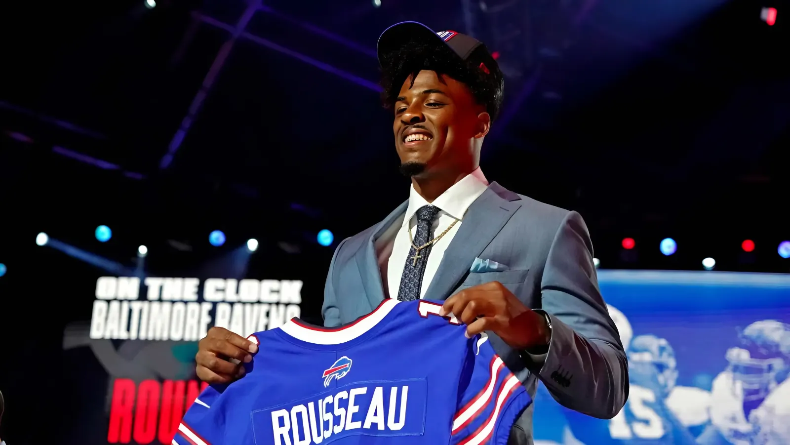 PFF names the move the Buffalo Bills should make before training camp starts