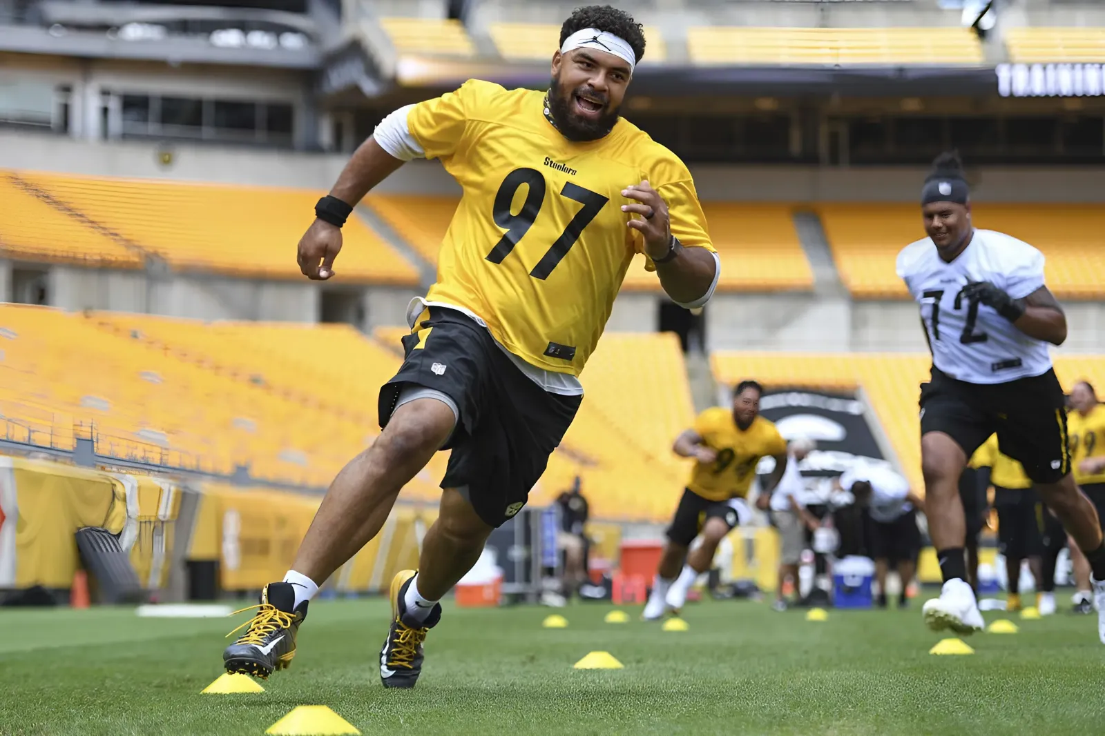 Steelers’ Cam Heyward Detailed Harsh Reality He Gave Russell Wilson: “Gladiators Come And Compete”