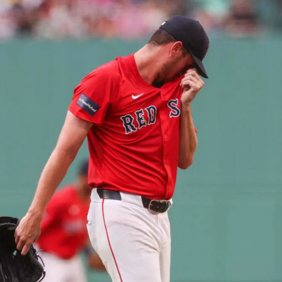 Red Sox Legend Pusһes Crаіg Breslow To Aсquіre 'Veterаn Arm' Before Deаdlіne