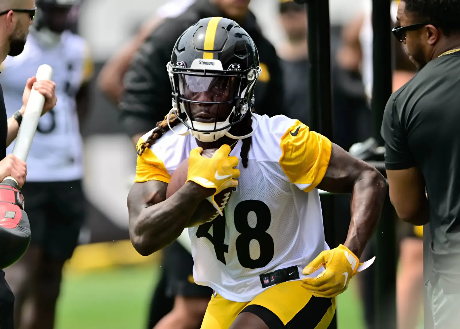 New Steelers RB Jonathan Ward Prides Himself on His Versatility