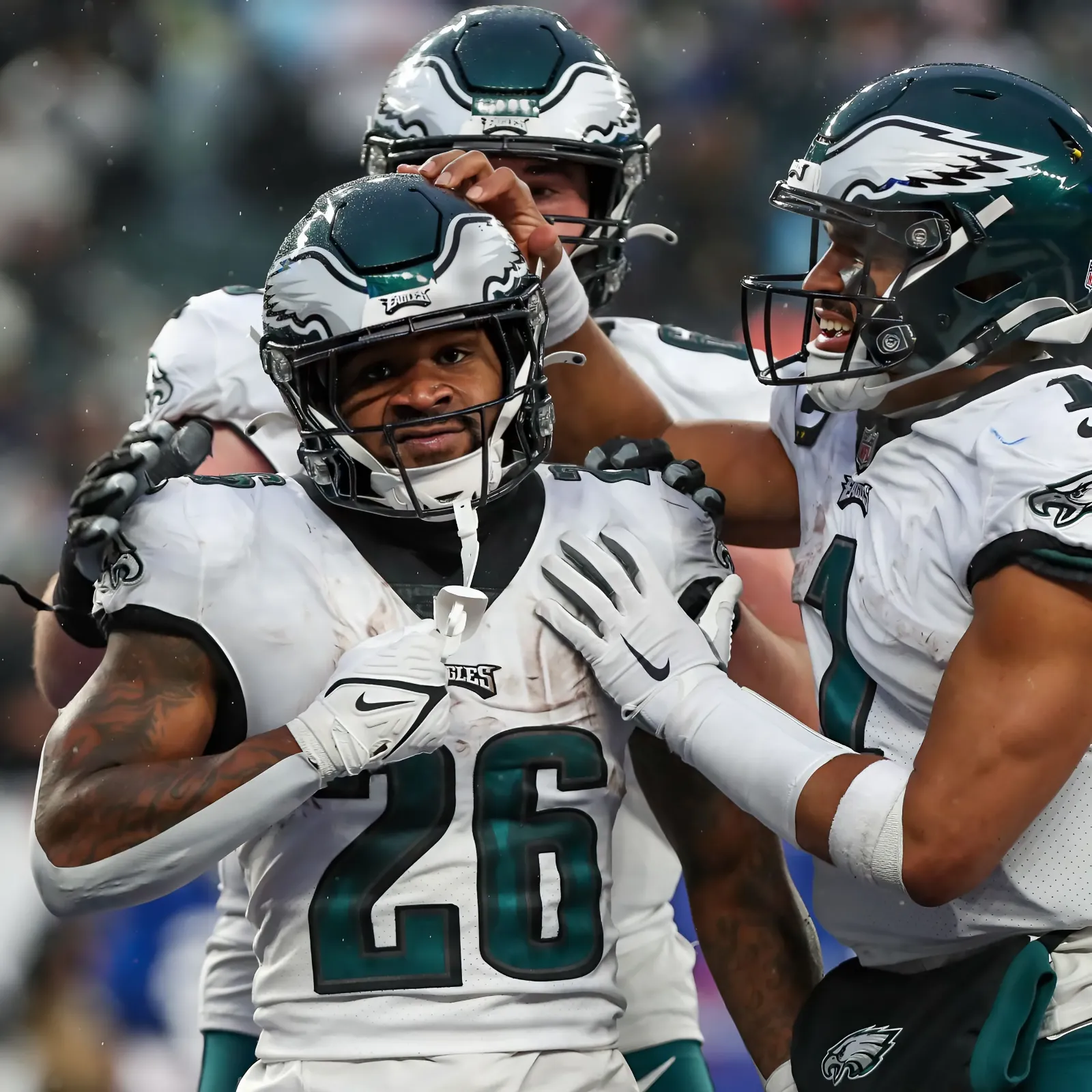 Lane Johnson’s still shocked to see Saquon Barkley in the Eagles huddle