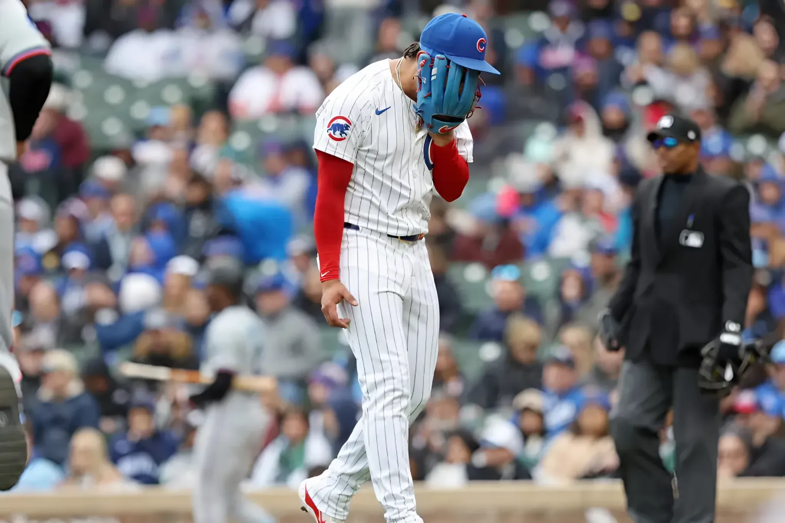 Cubs belt six homers, earn split with rival Cardinals