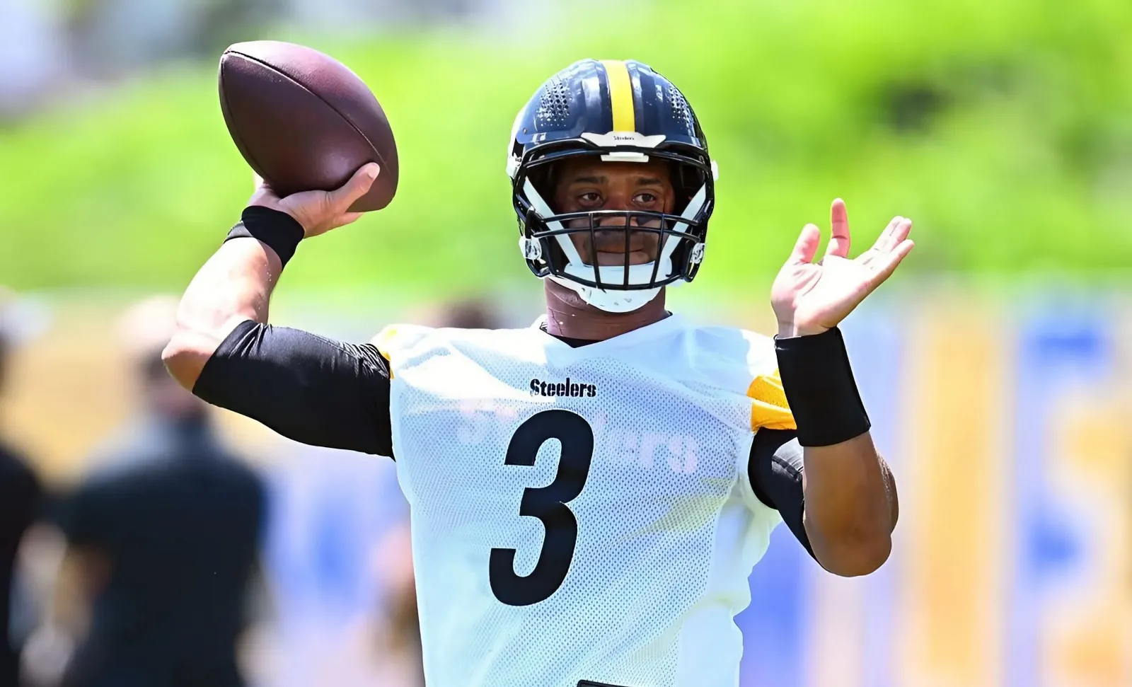 Russell Wilson’s new Steelers receiver raves about his deep ball