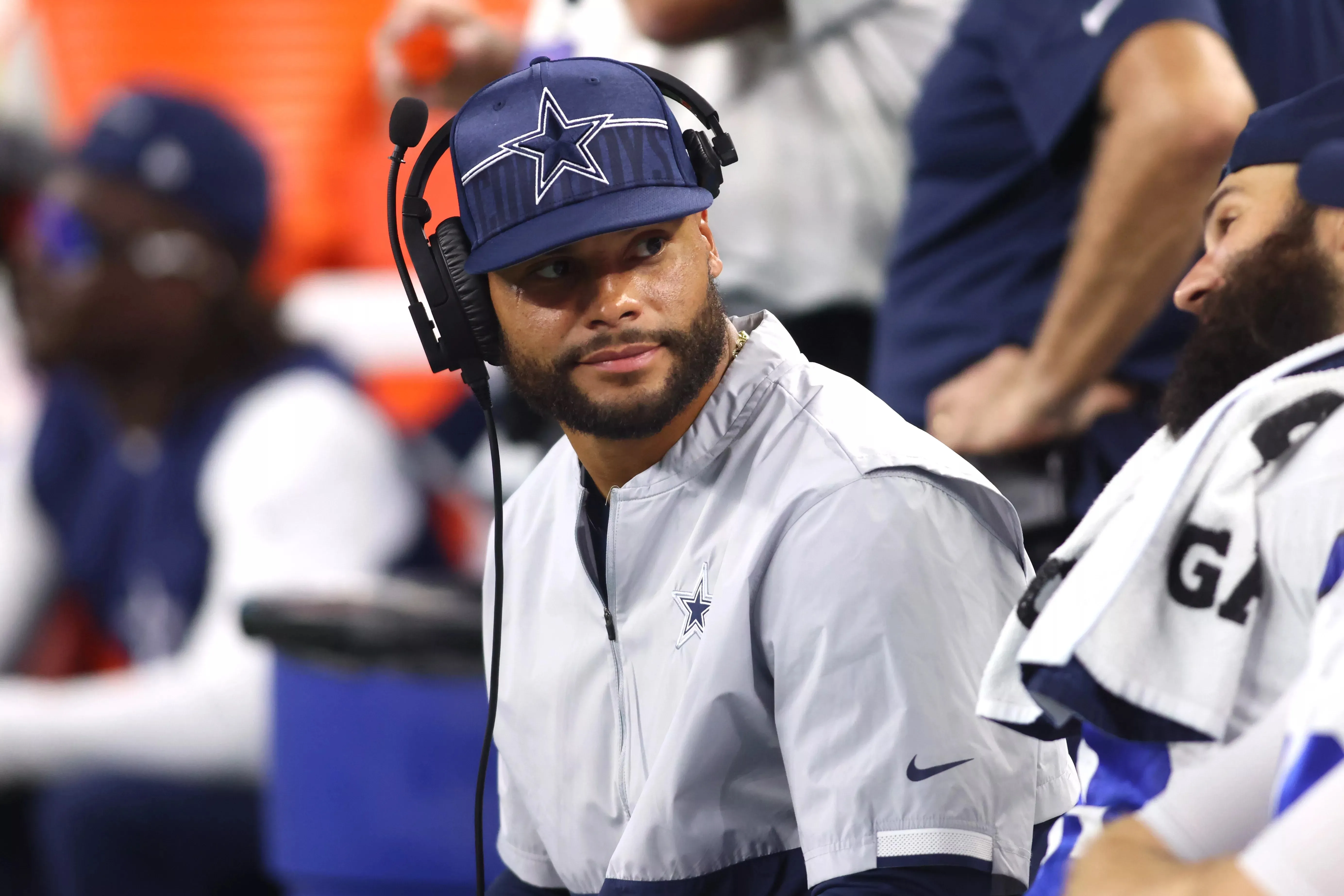 Cowboys legend blasts Jerry Jones for mishandling Dak Prescott