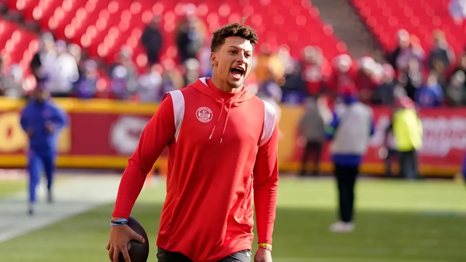 Chiefs QB Patrick Mahomes Speaks Glowingly of Rookie: ‘He Wasn’t Scared’