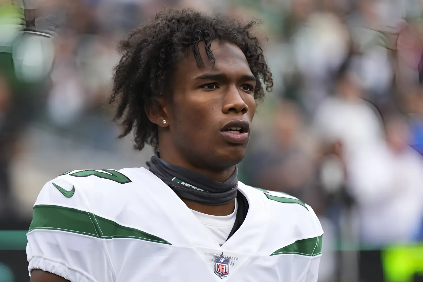 Jets Projected to Give $144 Million Million Deal to Emerging Star