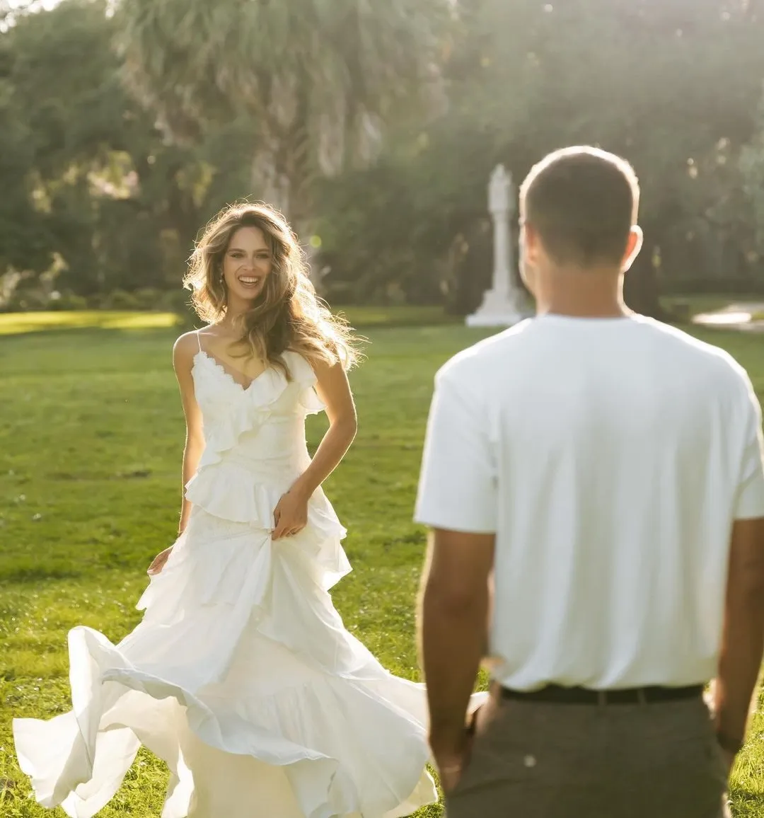 Fans React to ‘Stunning’ Engagement Photos Shared by Latest ‘Bachelor’ Couple