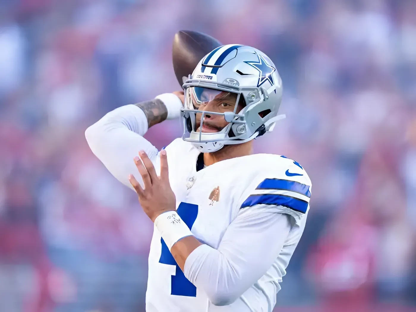 Dak Prescott Predicted to Sign $285 Million Contract Amid Cowboys Uncertainty