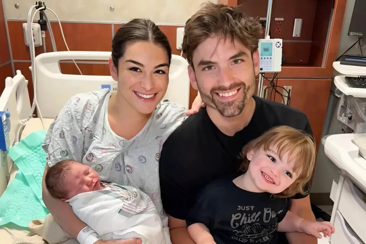 Ashley Iaconetti and Jared Haibon Welcome Baby No. 2, Son Hayden: 'As Precious as We Always Imagined' tram