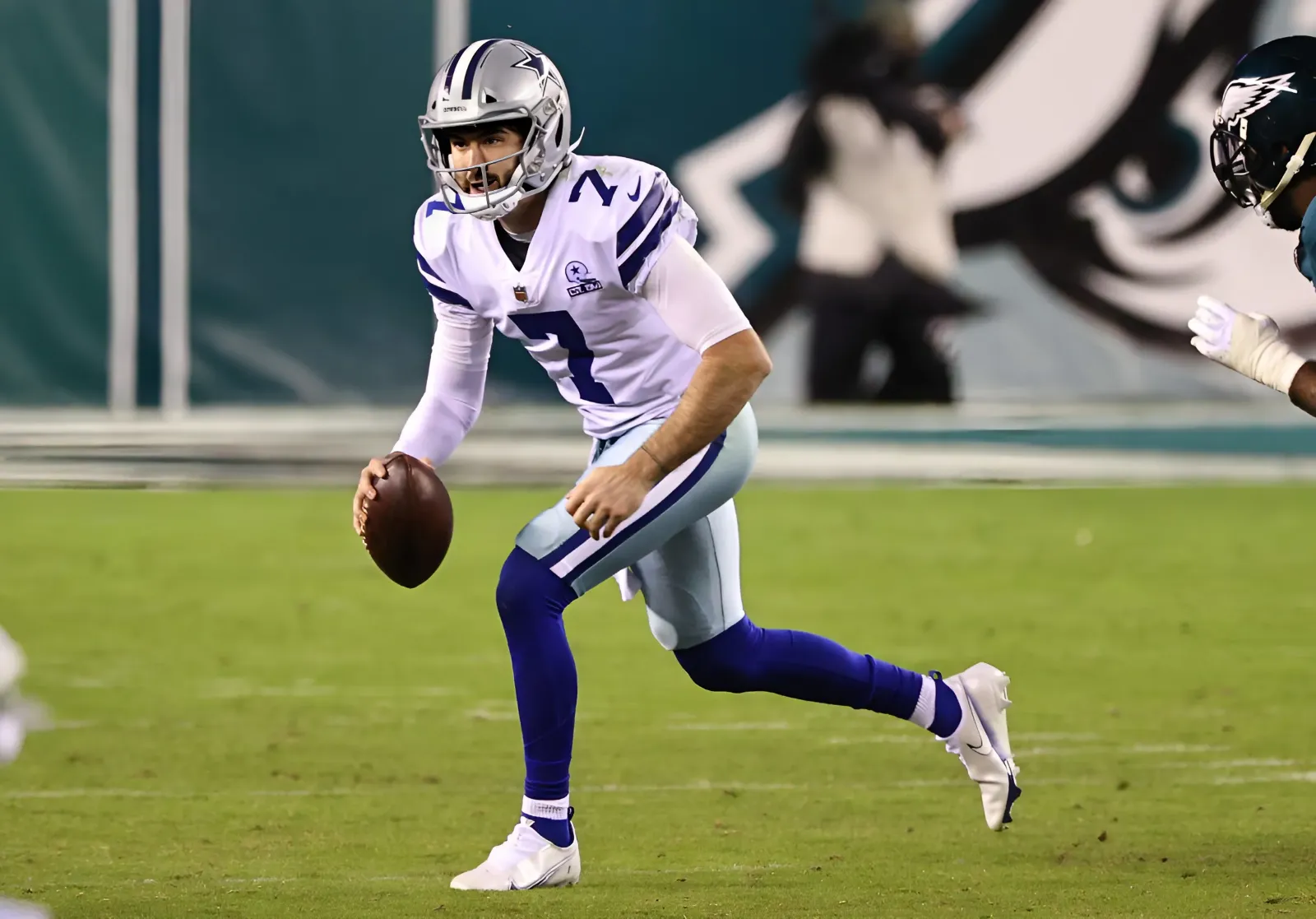 Steelers Working out Former Cowboys QB: Report