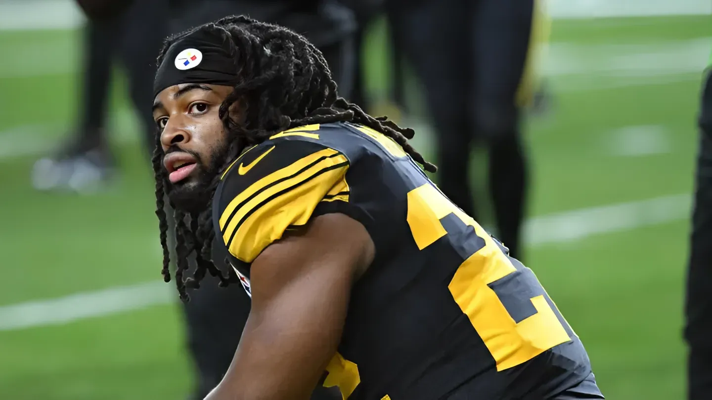 Najee Harris 'Disappointed' But Wants to Stay With Pittsburgh Steelers