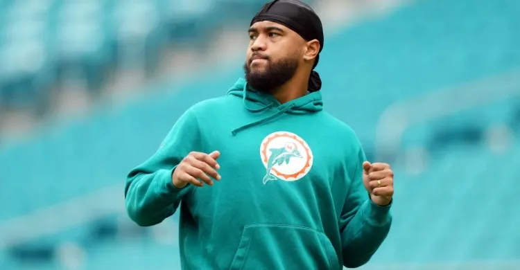 Dolphins' Tua Tagovailoa differing from Packers' Jordan Love regarding practice