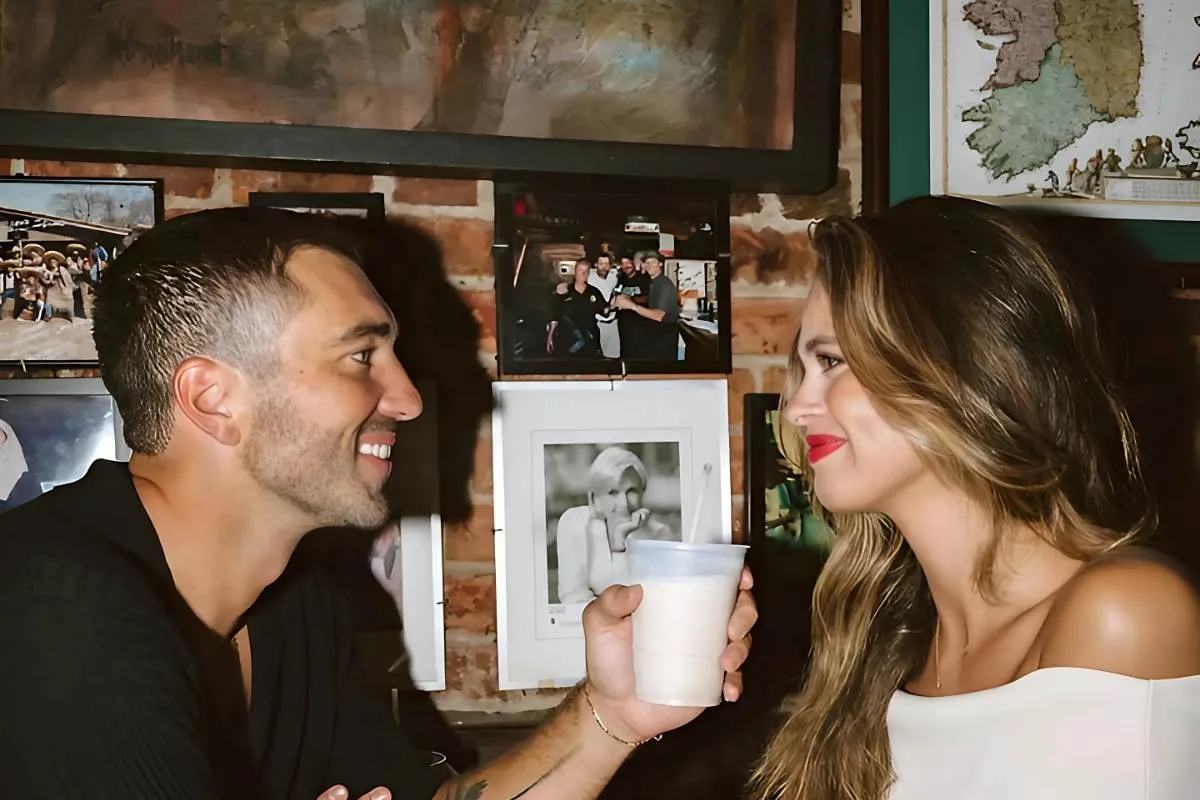 Bachelor’s Kelsey Anderson Says Late Mom Was With Her During Photoshoot With Fiance Joey Graziadei tram