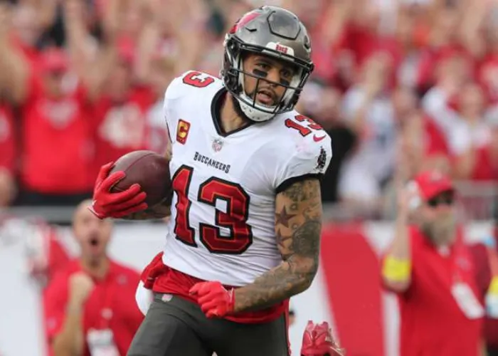 Chris Russo Lauds Mike Evans