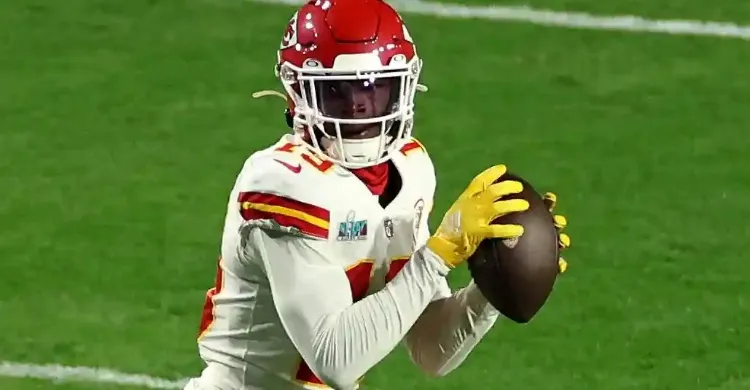 Chiefs WR Gets ‘Laid out’ at Training Camp Practice [Watch]