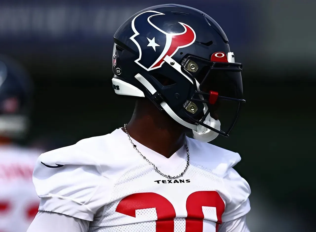 Vikings Sign Texans CB After Mekhi Blackmon’s Season-Ending Injury: Report