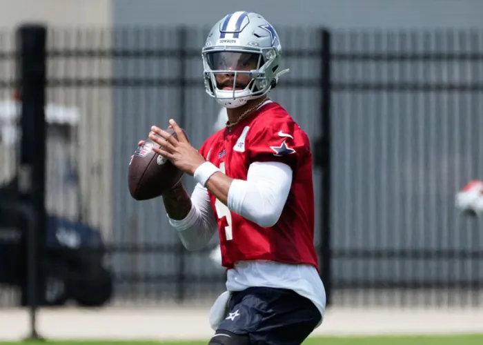 Cowboys owner Jerry Jones gives puzzling Dak Prescott prediction for beyond 2024