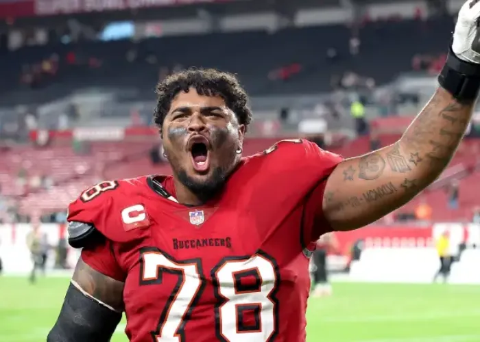 Bucs closing in on record deal for Pro Bowl left tackle Tristan Wirfs