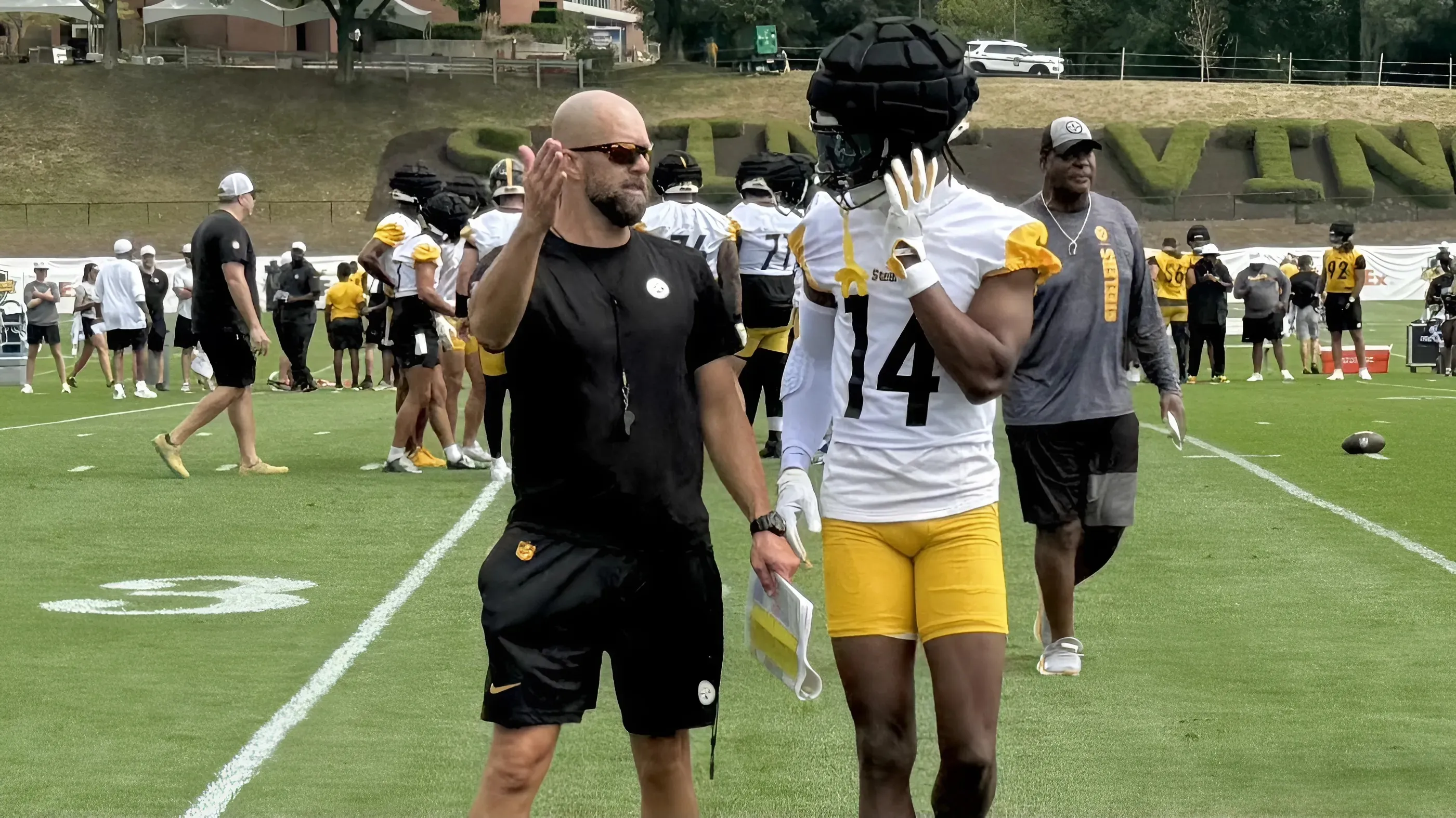 Steelers' George Pickens Speaks Out About New WR Coach Zach Azzanni