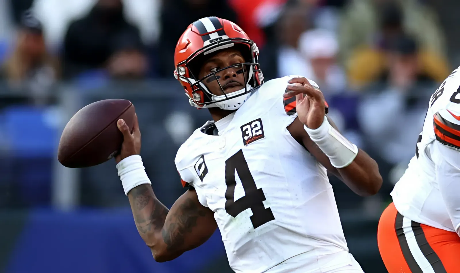 Deshaun Watson Throws No-Look Touchdown Pass To Top Target