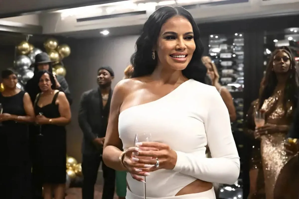 Real Housewives of Potomac Season 8 Finale Recap: Blood, Sweat, and Tears tram