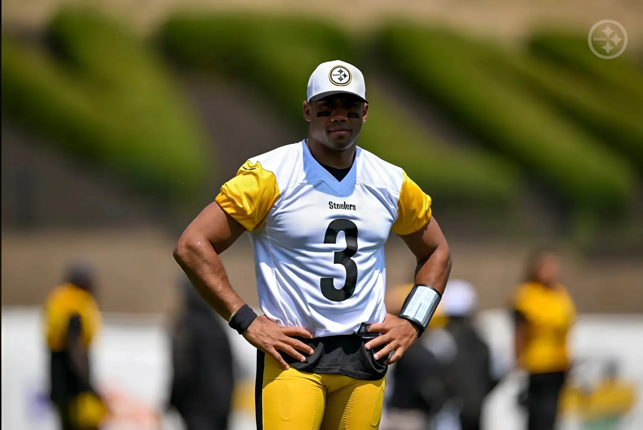 Pittsburgh Steelers QB Russell Wilson In Danger Of Being Cut After Calf Injury (Insider)