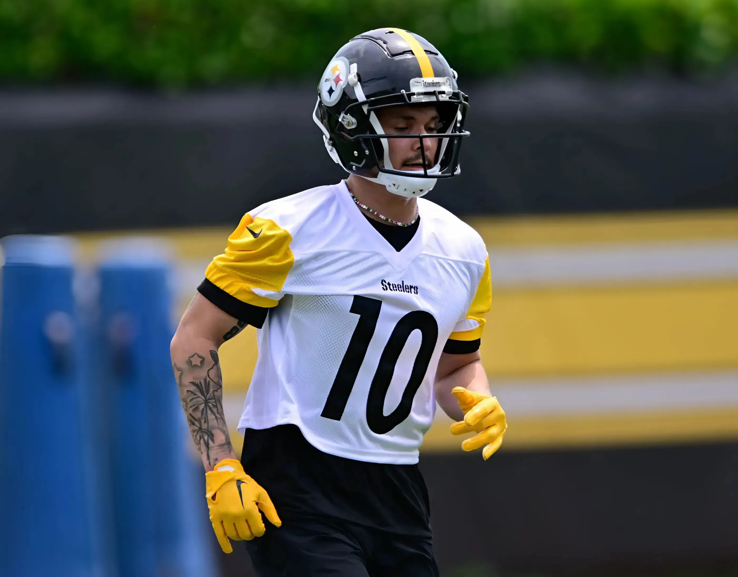 Steelers rookie WR Roman Wilson reportedly suffered sprained ankle, expected to be ready for season