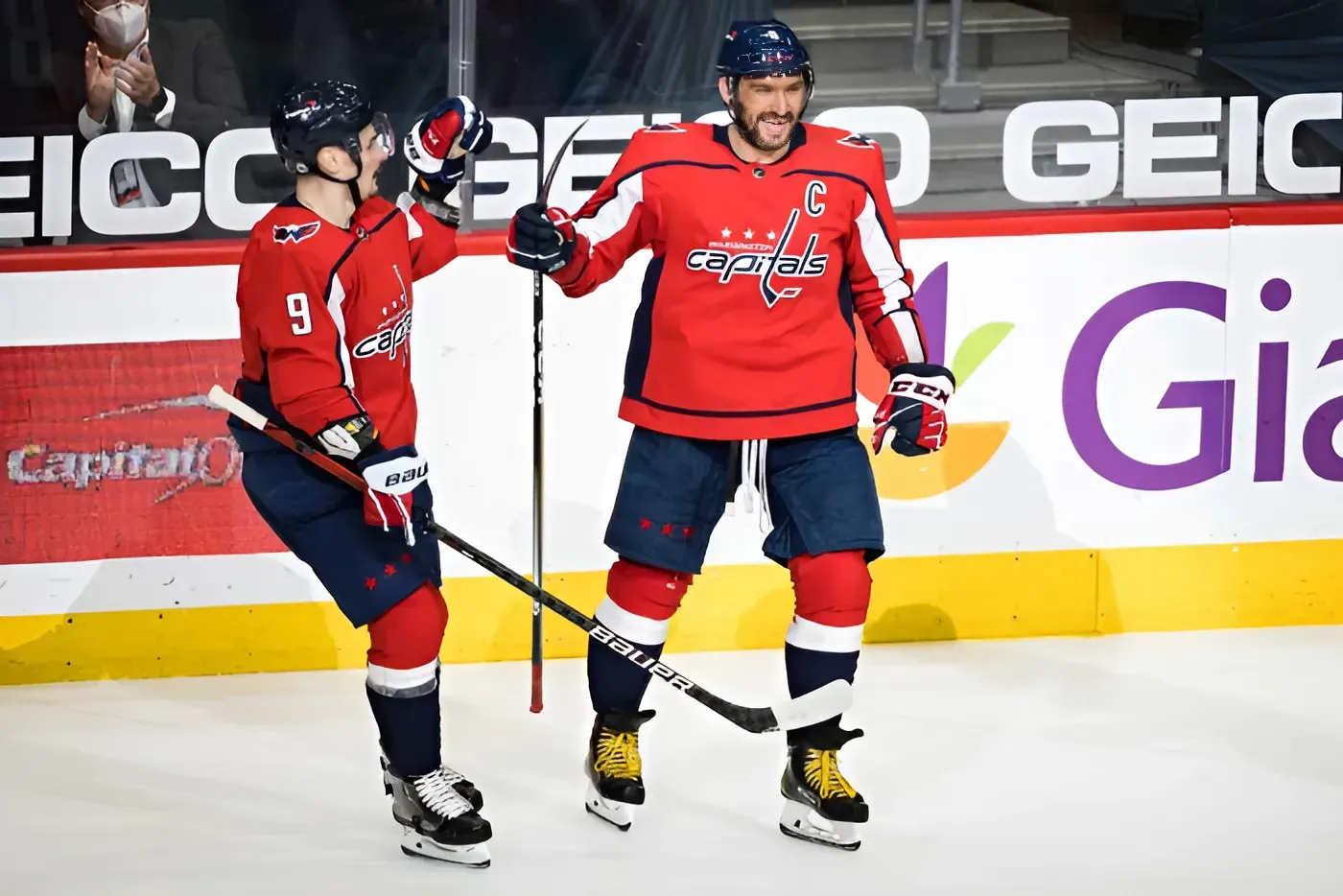 Orlov Believes Ovechkin Can Pass Gretzky This Year, Says He Didn't Want To Leave Capitals trucc