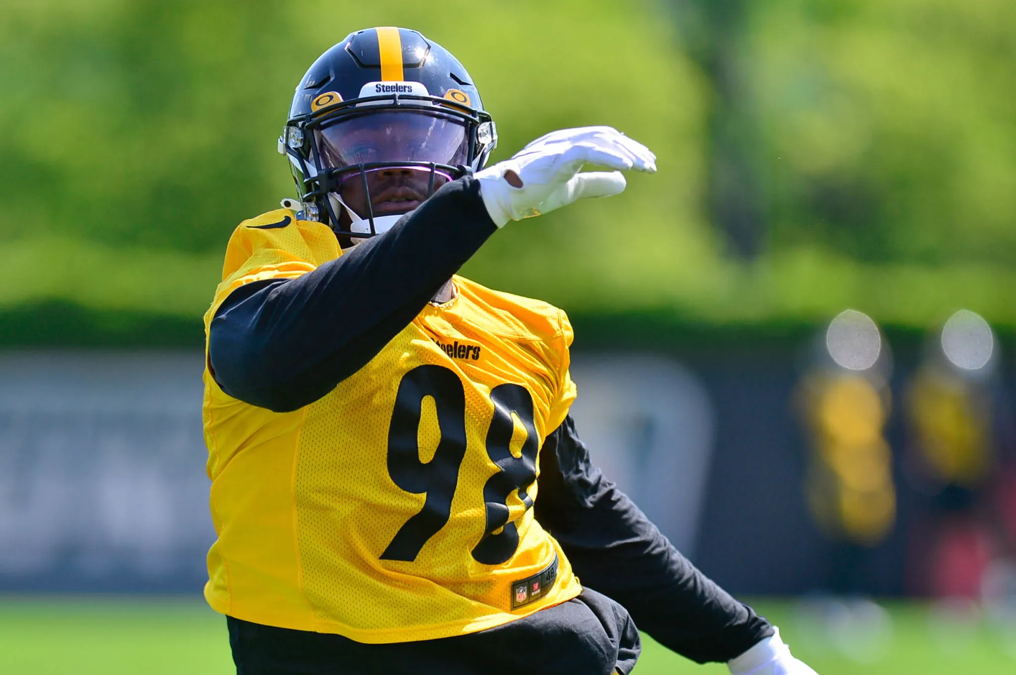 Steelers $5 Million Draft Bust Named Top Trade Candidate