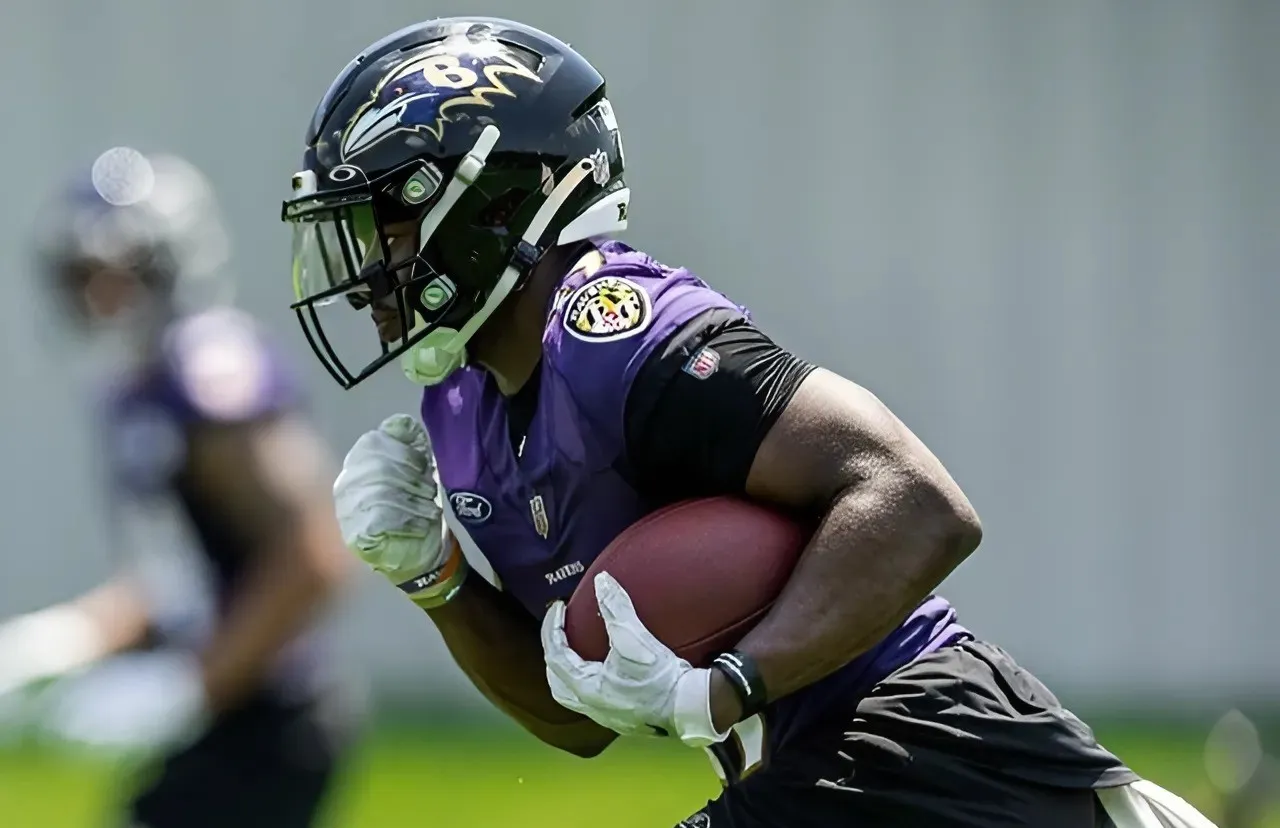 Packers Sign Familiar Face at RB, Cut Ties With Rookie Specialist