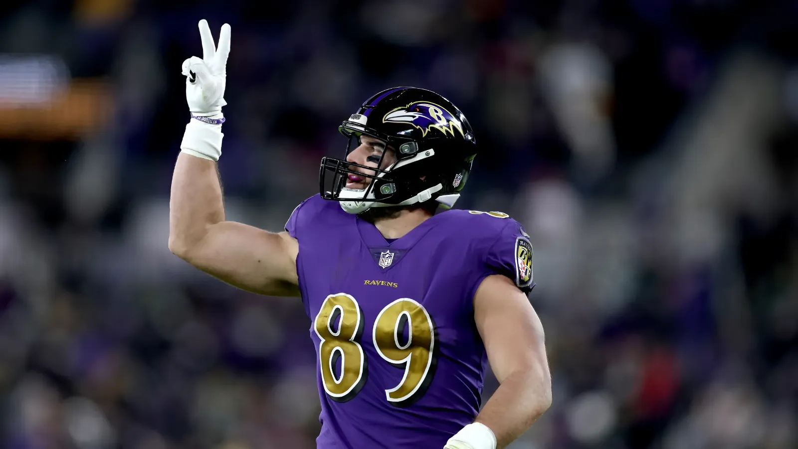 Ravens star TE Mark Andrews avoids injuries in car accident on the way to practice