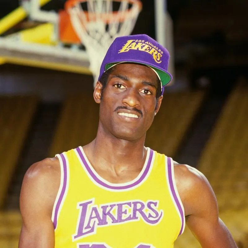 Lakers Announce Jersey Retirement For Former Great