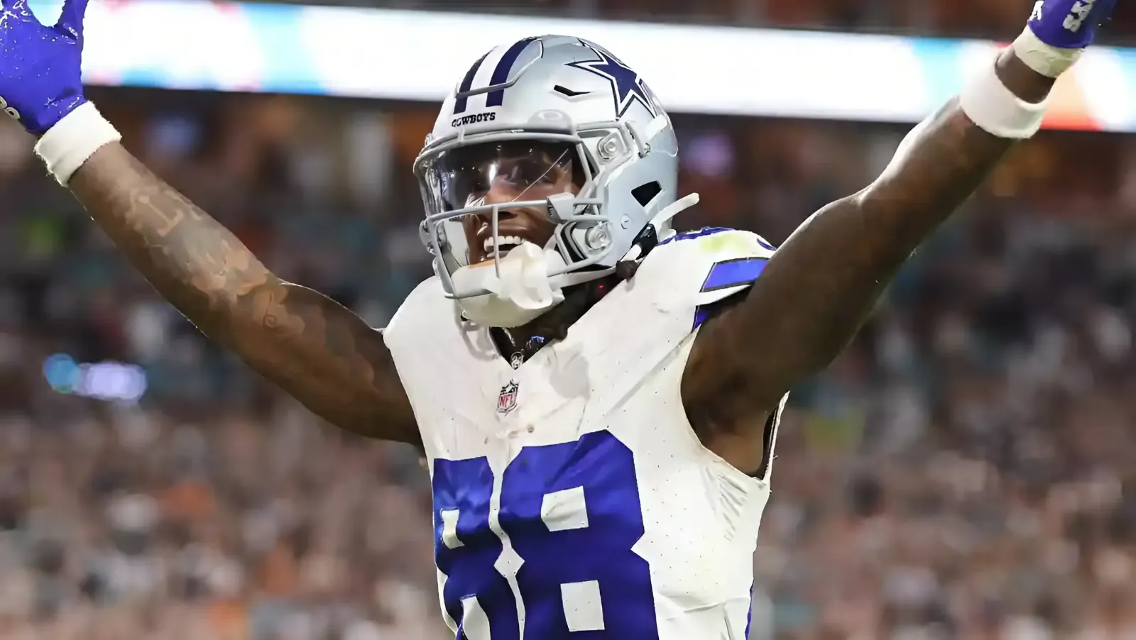 Cowboys Use 1-Word to Describe CeeDee Lamb Contract Talks